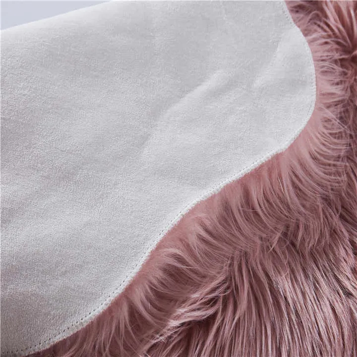Factory Supply Non-slip Soft Fluffy Household Area Rug Bedroom Carpet Customized White Fluffy Carpet